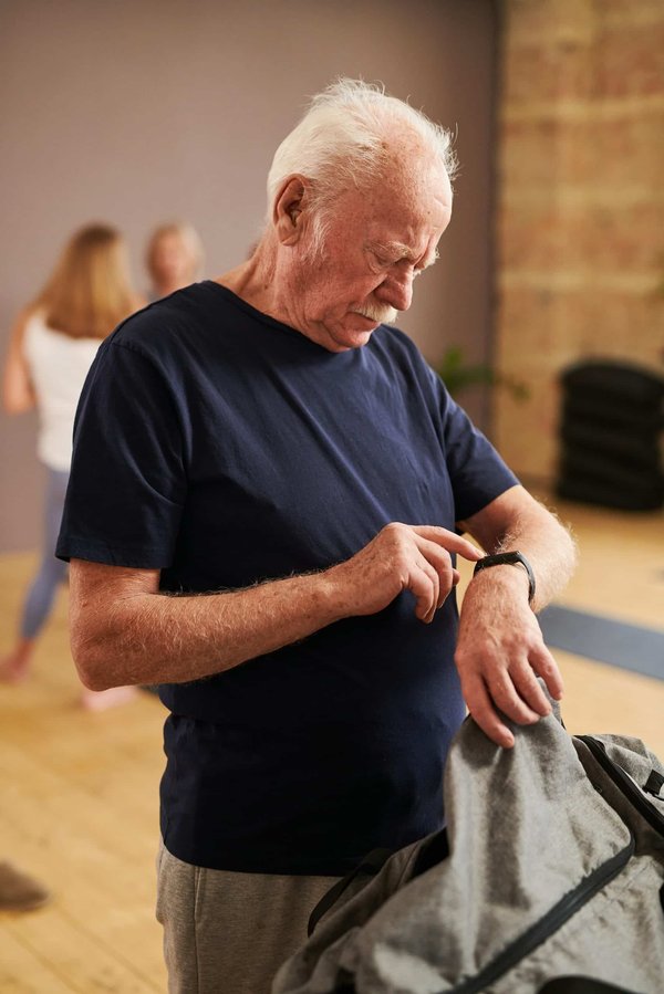 Bracelets heishi pour homme: élégance et résistance